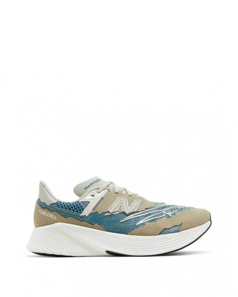 Stone Island x New Balance Tokyo Design Studio FuelCell RC Elite V2 Grey