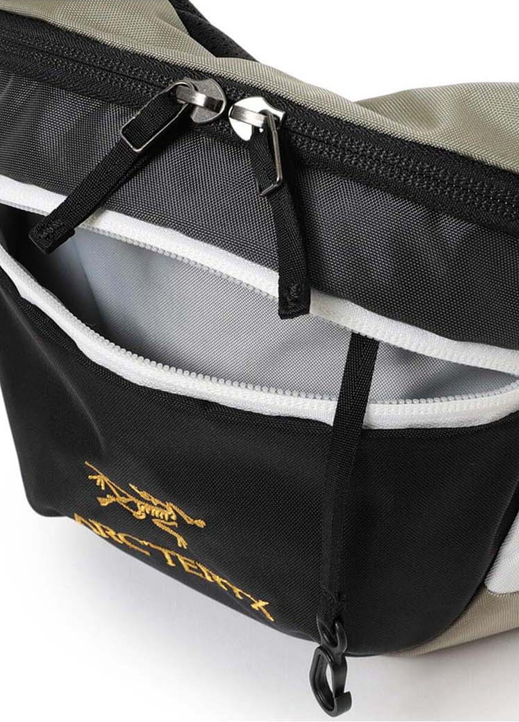 Сумка Arcteryx x Beams Mantis 2 Waistpack - UNIFORM