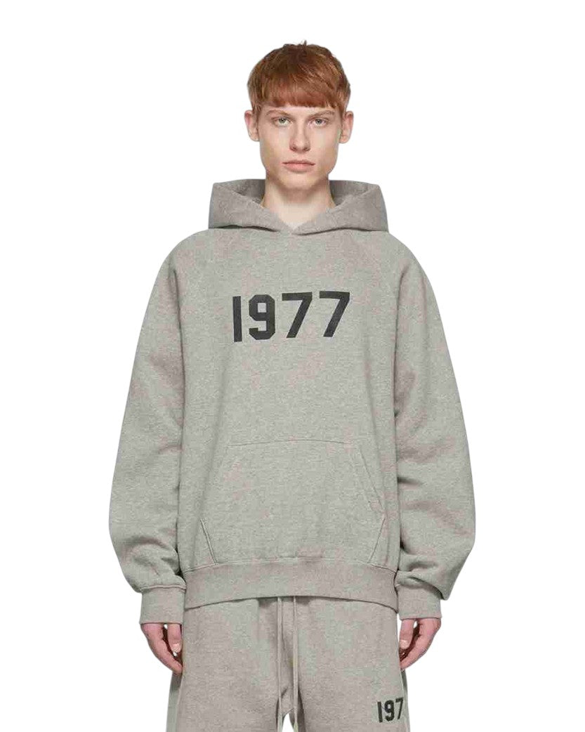 fear of god ESSENTIALS グレー パーカー 1977 Худі Fear Of God Essentials 1977 Hoodie Dark Oatmeal - UNIFORM