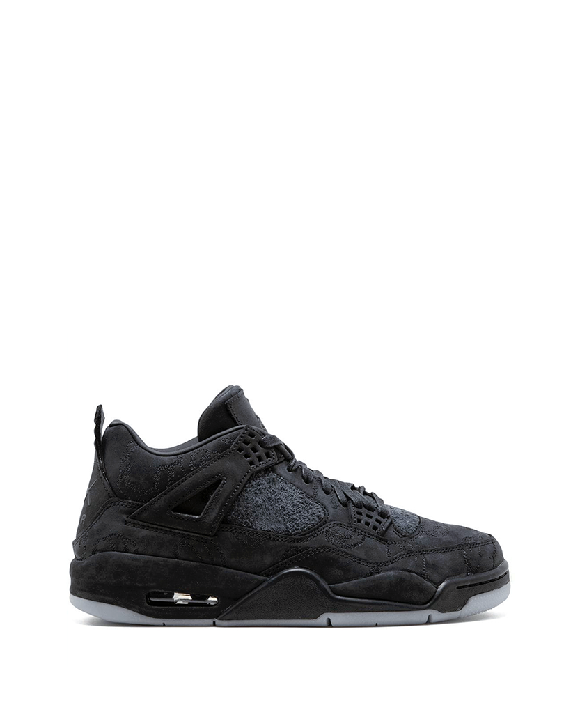 KAWS x Air Jordan 4 Retro 'Black' - UNIFORM KAWS x Air Jordan 4 Retro 'Black' - UNIFORM