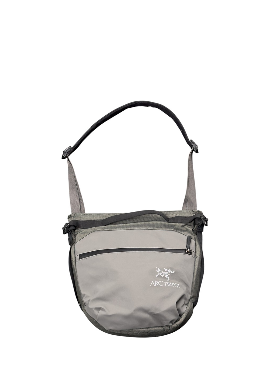 Arcteryx x BEAMS Arro 8 ReBIRD Shoulder Bag Grey
