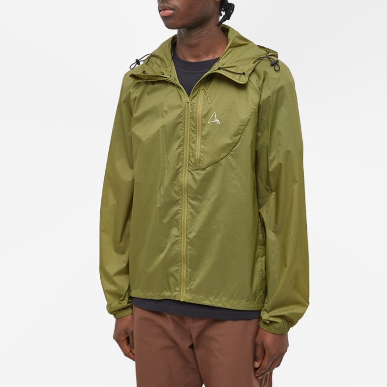 Roa Over Packable Windbreaker Olive