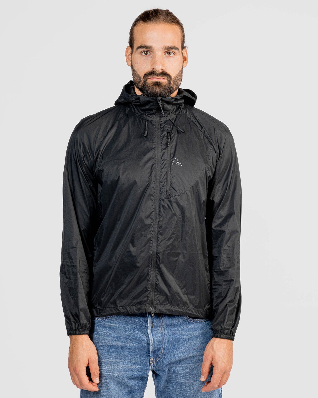 Roa Over Packable Windbreaker Black