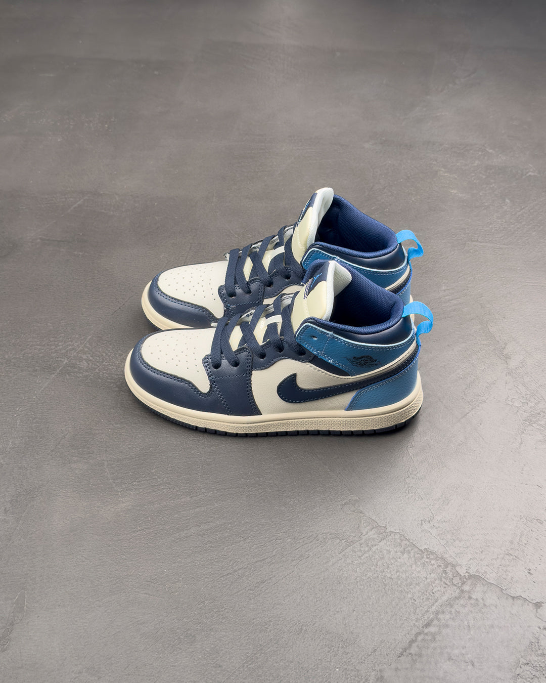 Air Jordan 1 Mid PS 'Obsidian UNC'