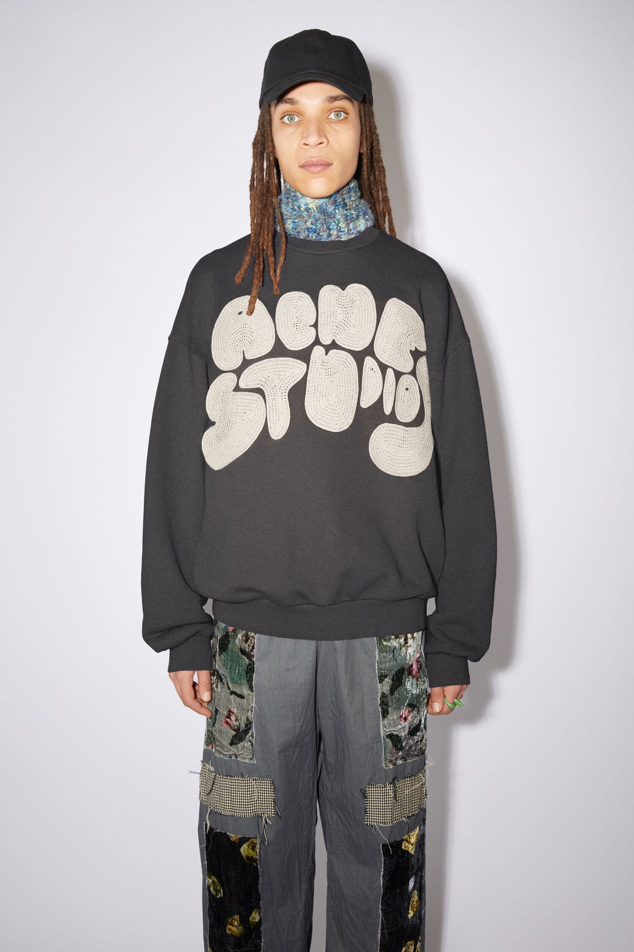 Acne Studios Crew neck bubble logo sweater Anthracite grey